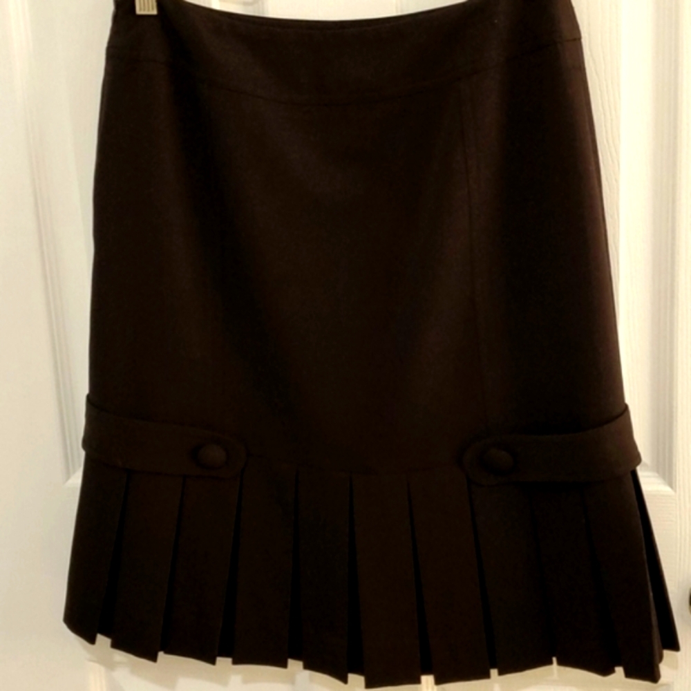 EUC NYGARD COLLECTION BLACK PLEATED DETAIL MID LENGTH SKIRT SIZE 6 - Picture 5 of 7